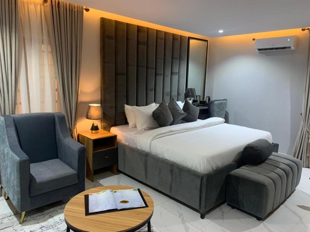 Choice Suites Signature Ikeja Extérieur photo